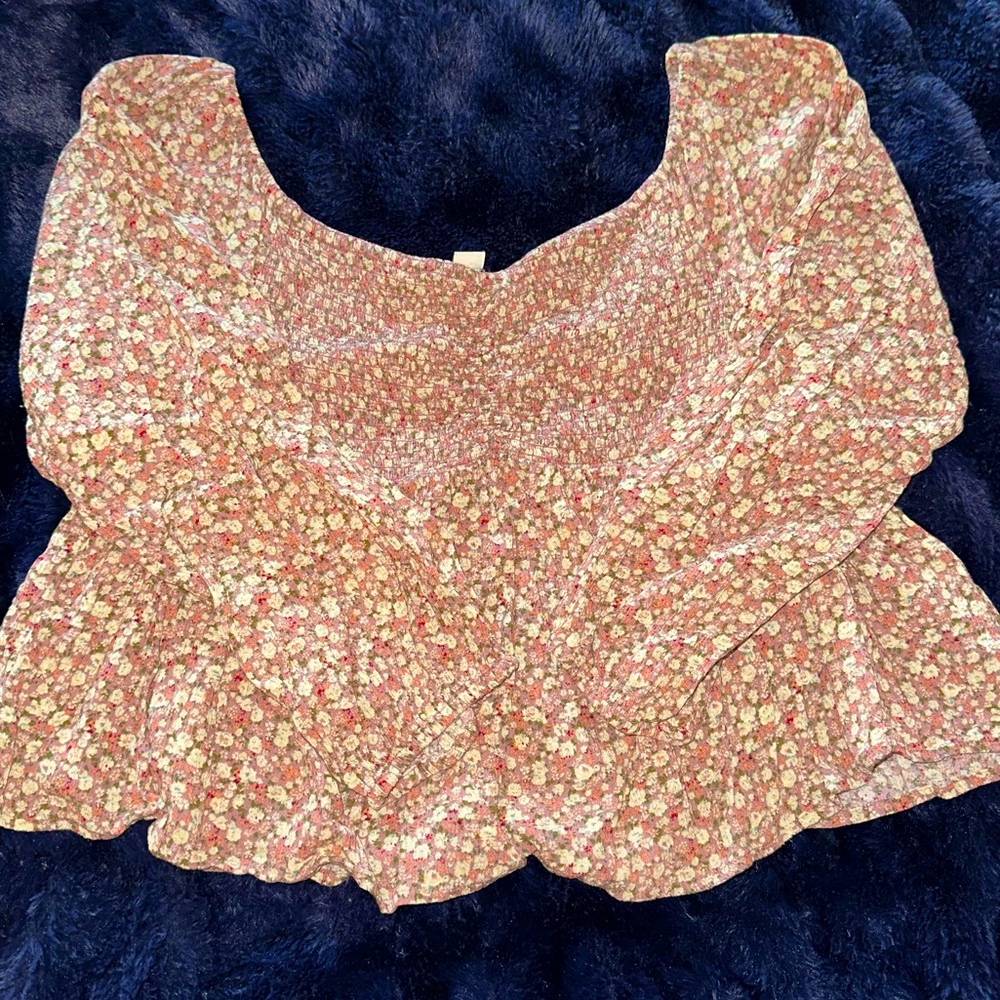 American Eagle Floral Blouse